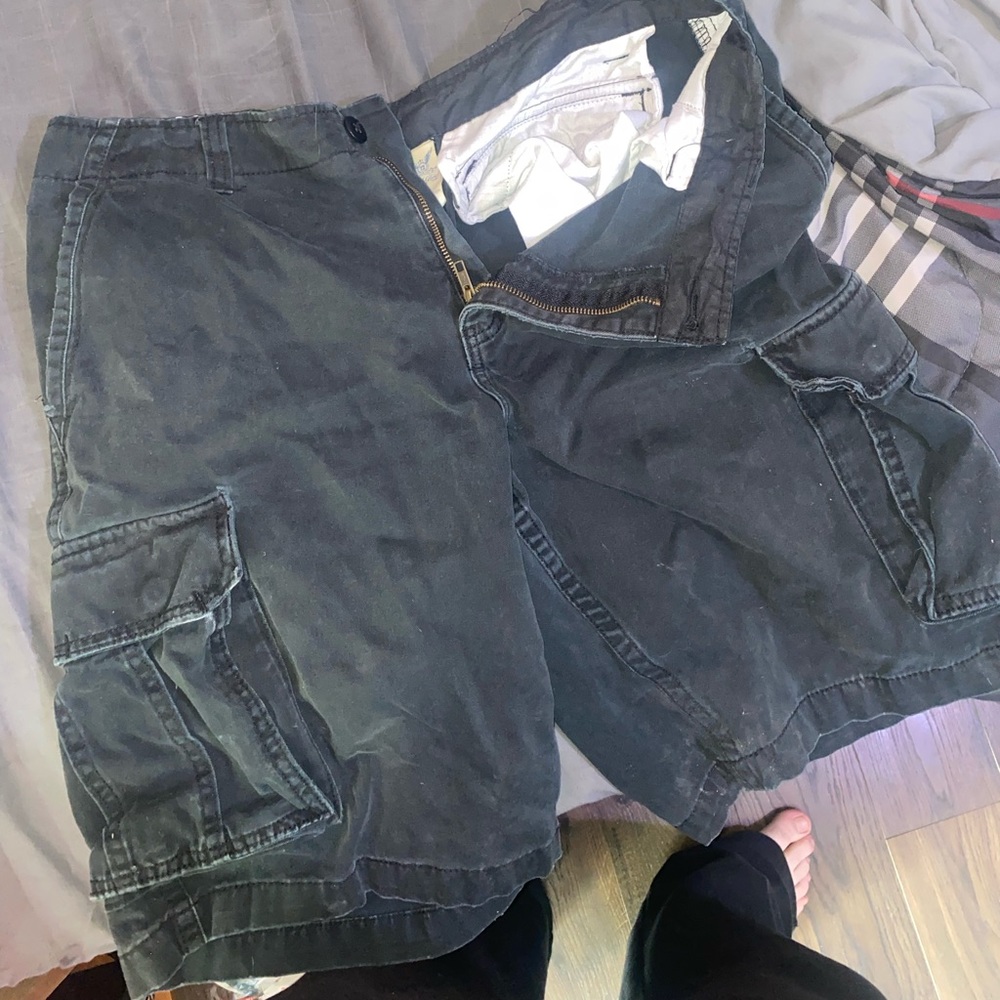 FADED GLORY CARGO SHORTS SIZE 34 BLACK